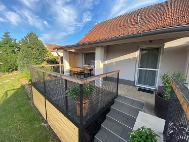 Chalupa bazn a vinn sklpek - Nov Mlny - Plava