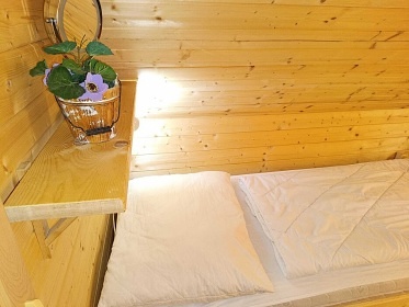 Chata u �eky Oh�e - hrad Per�tejn - Doupovsk� hory