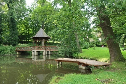 Chata u �eky Oh�e - hrad Per�tejn - Doupovsk� hory