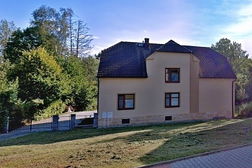 Chalupa esk rj - Phrazsk skly - ehrov