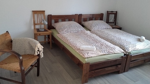 Chalupa esk rj - Phrazsk skly - ehrov