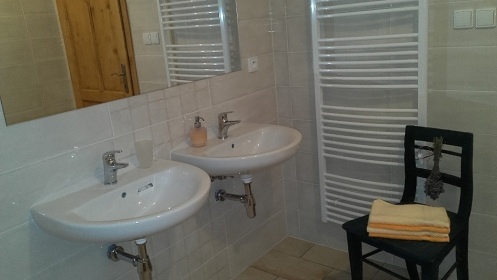 Chalupa esk rj - Phrazsk skly - ehrov