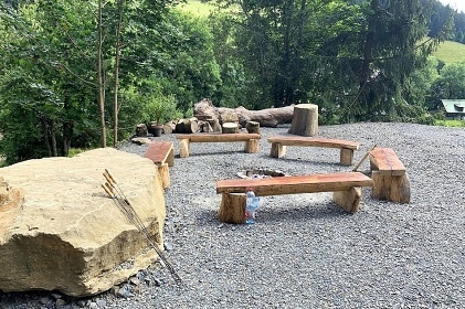 Valask roubenka s baznem - jezero Jezern