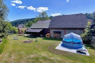 Nov� objekt: Rodinn� chalupa s baz�nem - Jizersk� magistr�la 6C-055