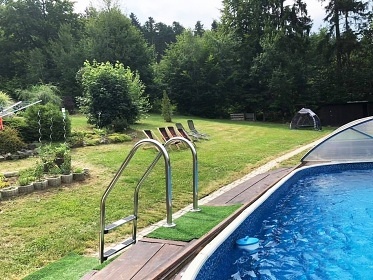 Chata baz�n a sauna - hrad Bouzov - Jev��ko