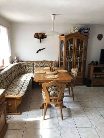 Chata baz�n a sauna - hrad Bouzov - Jev��ko