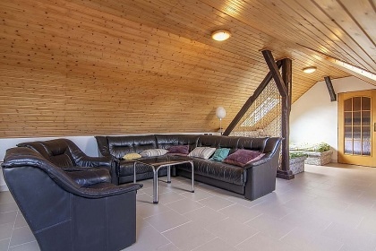 Chalupa s baznem - Habry - Sesk pehrada