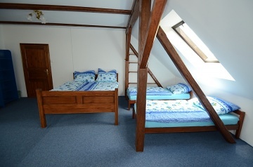 Chalupa s baz�nem - Jizersk� hory a �esk� r�j