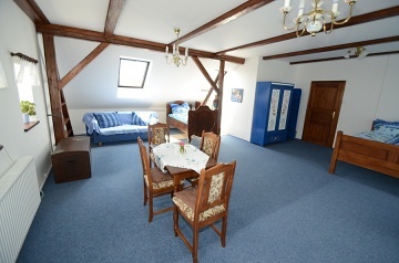 Chalupa s baz�nem - Jizersk� hory a �esk� r�j