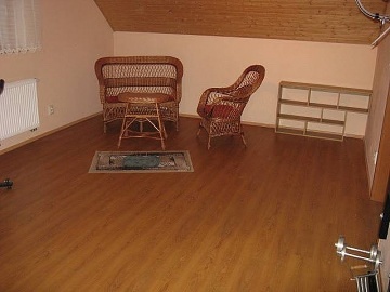 Chalupa s baz�nem - Skanzen Vesel� Kopec