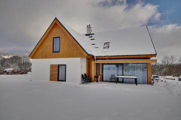 Krkono�sk� roubenka se saunou - �ern� hora