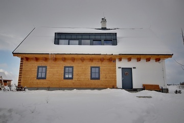 Krkono�sk� roubenka se saunou - �ern� hora