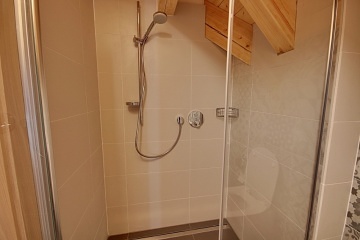 Krkono�sk� roubenka se saunou - �ern� hora