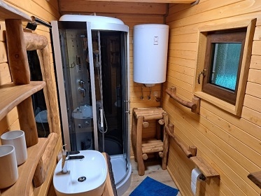 Srubov� chata Vranovsk� p�ehrada - St��brn� z�toka