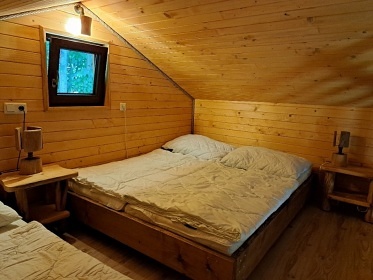 Srubová chata - Vranovská přehrada - Lančov