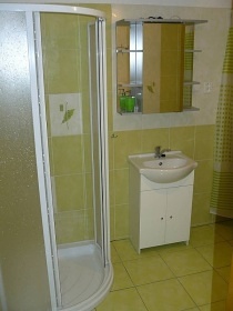 Chata u rybnka Olovec - CHKO Moravsk kras