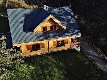 Roubenka u lesa - Kr�lick� Sn�n�k - Doln� Morava