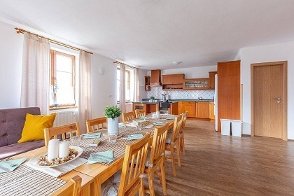 Chalupa T�ebo�sko a koupac� jez�rko - Borovany