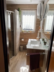 Chata se saunou - hrad Klenov� - CHKO �umava