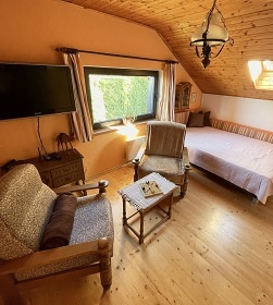 Chata se saunou - hrad Klenov� - CHKO �umava