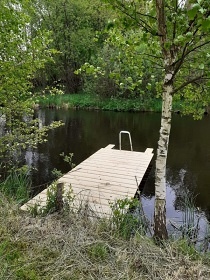 Chalupa s baz�nem - uzav�en� dv�r - Vyso�ina