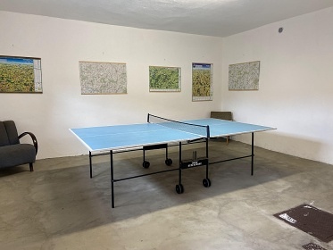 Chalupa s baz�nem - uzav�en� dv�r - Vyso�ina