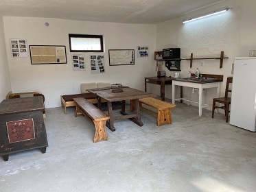 Chalupa s baz�nem - uzav�en� dv�r - Vyso�ina