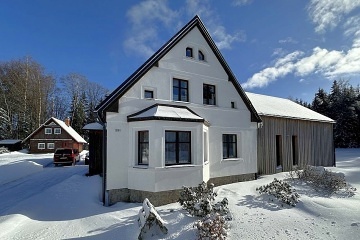 Mezonetov� chata - Jizersk� hory - B�l� Desn�