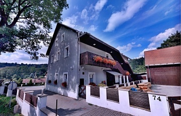 Chalupa u p�ehrady Fl�je - Kl�ny - Kru�n� hory