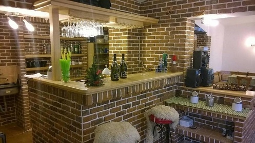 Chalupa u p�ehrady Fl�je - Kl�ny - Kru�n� hory