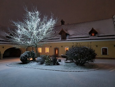 Wellness chalupa s baz�nem - u jezera Medard