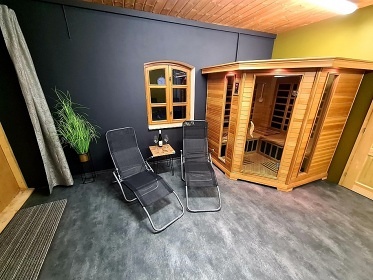 Wellness chalupa s baz�nem - u jezera Medard