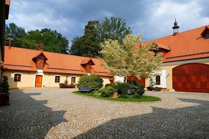 Wellness chalupa s baz�nem - u jezera Medard