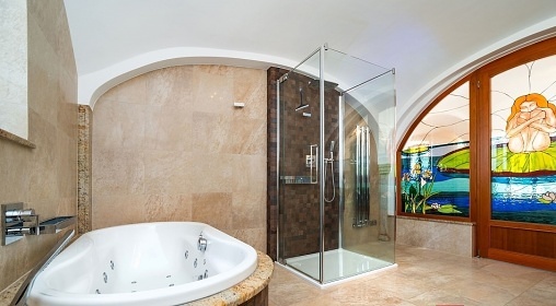 Wellness chalupa s baz�nem - u jezera Medard