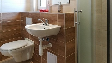 Chata 7 CHKO Broumovsko - Babi��ino �dol� - Osta�