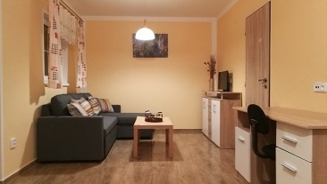 Chata 6 CHKO Broumovsko - Babiččino údolí - Ostaš