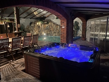 Jihoesk wellness chalupa - vyhvan bazn