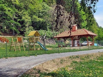 Chalupa s apartm�ny - Novohradsk� hory - Kaplice