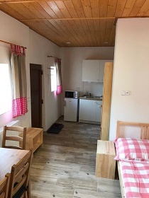 Chalupa s bazénem - apartmány Šatov - Znojmo