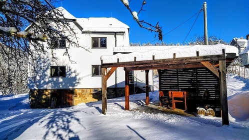 Chalupa s baz�nem - Solisko - Ro�novsk� Be�va