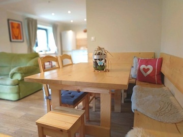 Chalupa s baz�nem u p�ehrady - Rali�ka - Beskydy