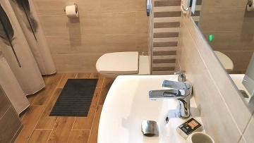 Chalupa s baz�nem u p�ehrady - Rali�ka - Beskydy