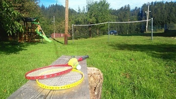 Chalupa s baz�nem u p�ehrady - Rali�ka - Beskydy