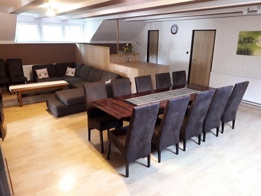 Chalupa s baz�nem - Hrub� Jesen�k - P�emyslov