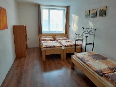 Chalupa s baz�nem - Hrub� Jesen�k - P�emyslov