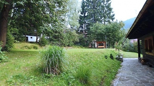 Valask roubenka s baznem - cyklostezka Beva