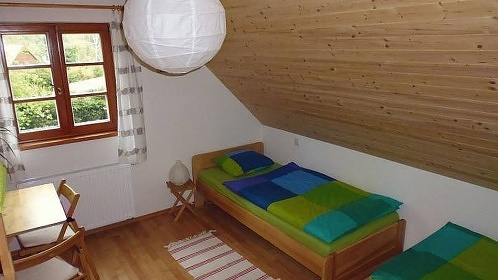 Valask roubenka s baznem - cyklostezka Beva