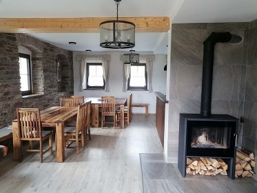 Chalupa se saunou - Kl�novec - p�ehrada P��se�nice