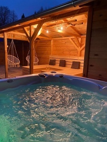 Wellness chalupa a vyhřívaný bazén - Podorlicko