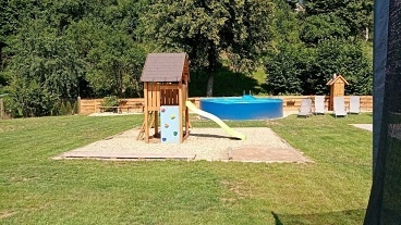 Ubytování s wellness - chalupa Dolní Dobrouč